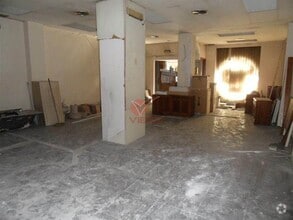 Retail in Cuenca, Cuenca for lease Interior Photo- Image 1 of 3