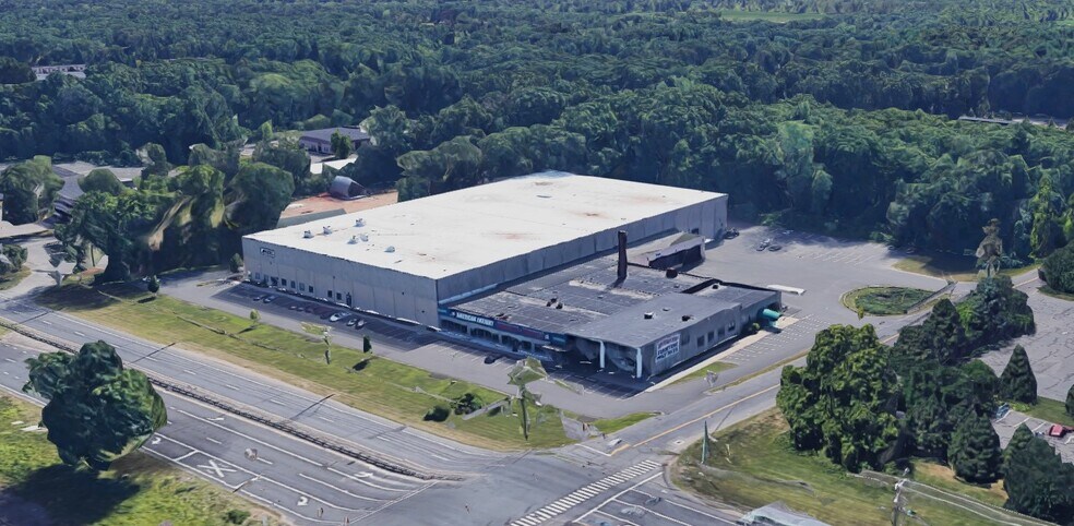 1315 John Fitch Blvd, South Windsor, CT à louer - Photo principale - Image 1 de 14