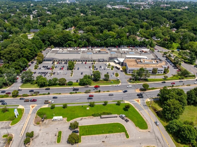 1750 Forest Dr, Annapolis, MD à louer - Photo du bâtiment - Image 3 de 17