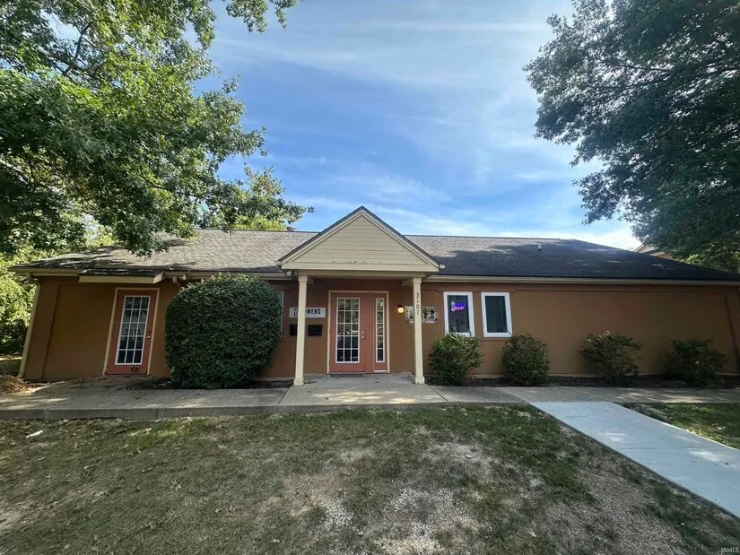 3101 E Covenanter Dr, Bloomington, IN à louer Photo du bâtiment- Image 1 de 1