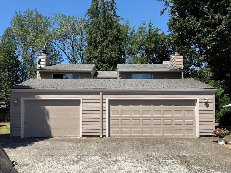 5247 Baxter Ct SE, Salem, OR à vendre - Photo du bâtiment - Image 3 de 6