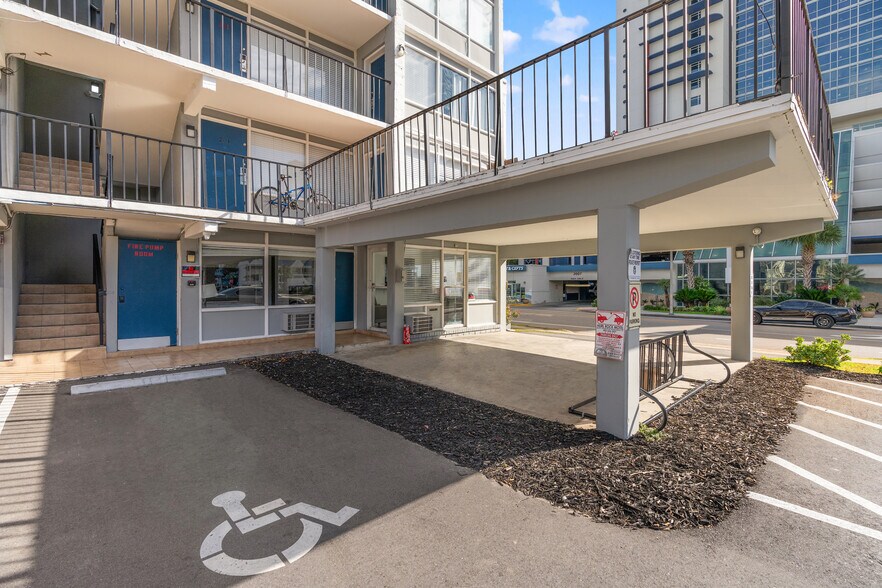 2010 S Ocean Blvd, Myrtle Beach, SC à vendre - Photo du bâtiment - Image 2 de 18