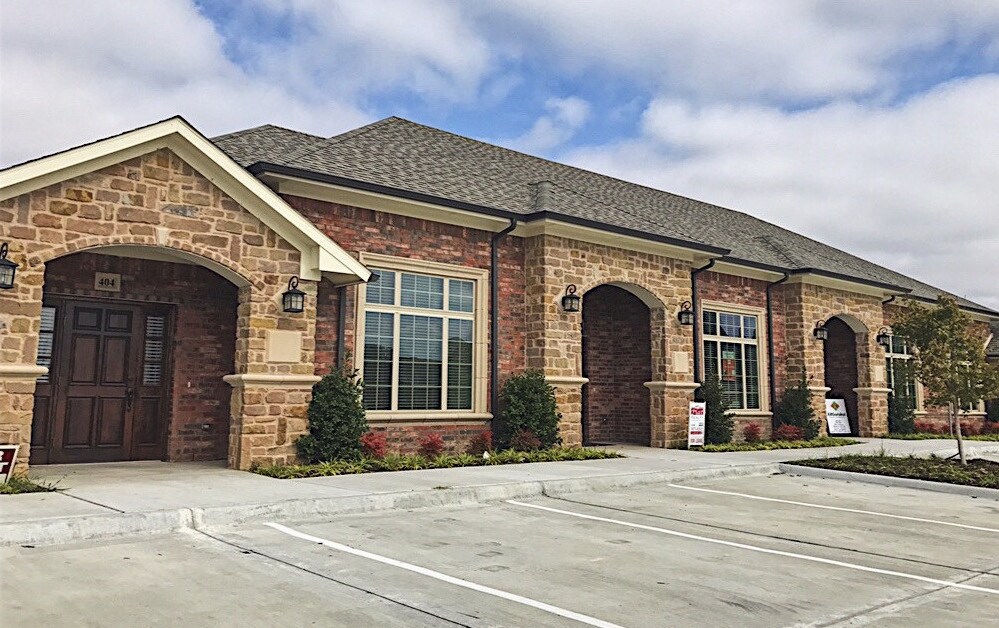 425 Old Newman Rd, Frisco, TX for lease Building Photo- Image 1 of 41