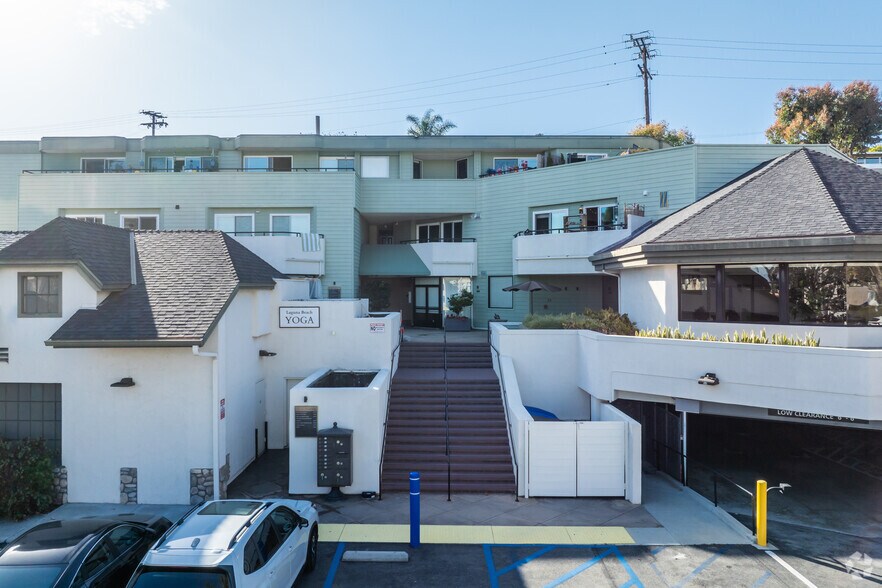 310 Broadway St, Laguna Beach, CA à louer - Photo du bâtiment - Image 2 de 22