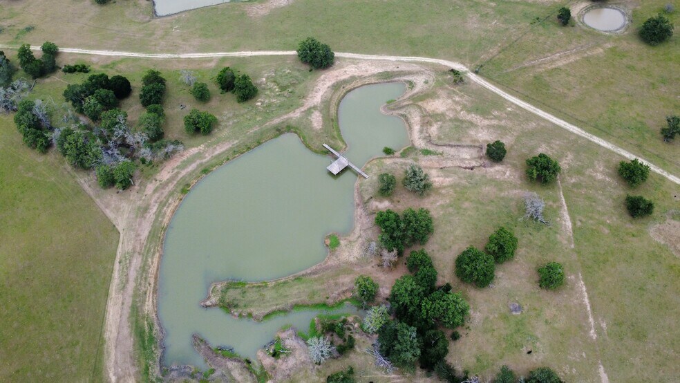 5235 FM 60 E, Somerville, TX à vendre - Photo du bâtiment - Image 2 de 11