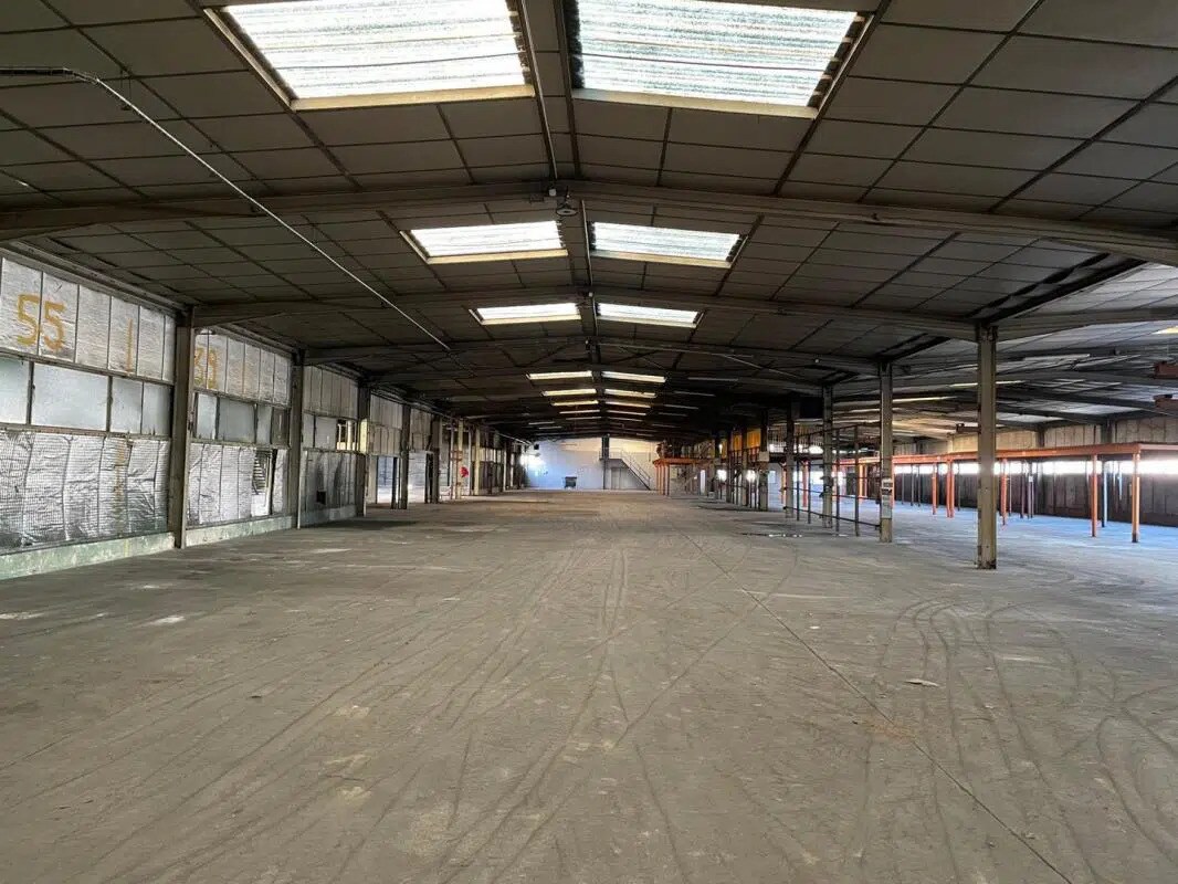 Office in Brignoles for lease Building Photo- Image 1 of 8