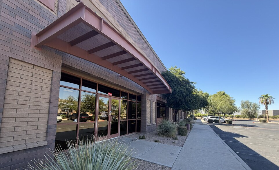 6859 E Rembrandt Ave, Mesa, AZ for lease - Building Photo - Image 2 of 6