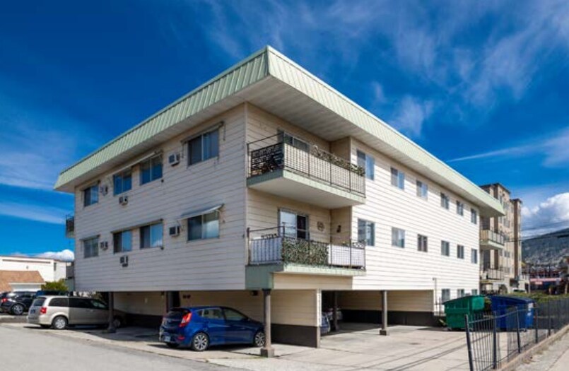 495 Winnipeg St, Penticton, BC à vendre Photo principale- Image 1 de 1