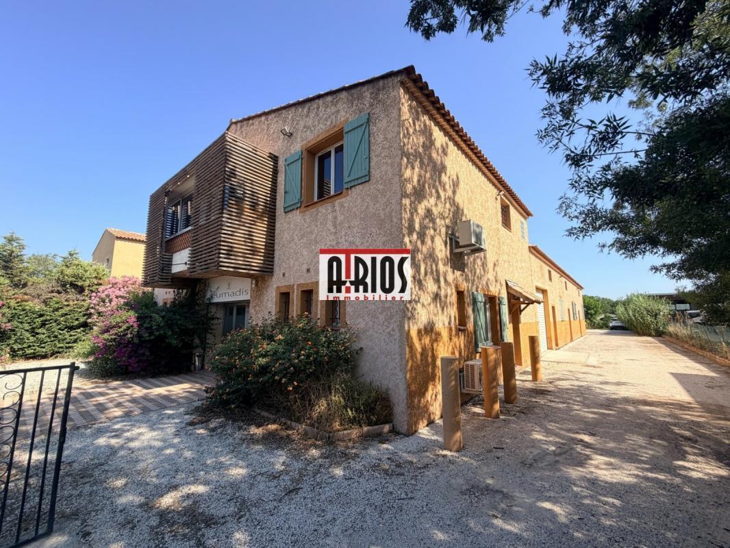 Industrial in La Crau for sale Building Photo- Image 1 of 10