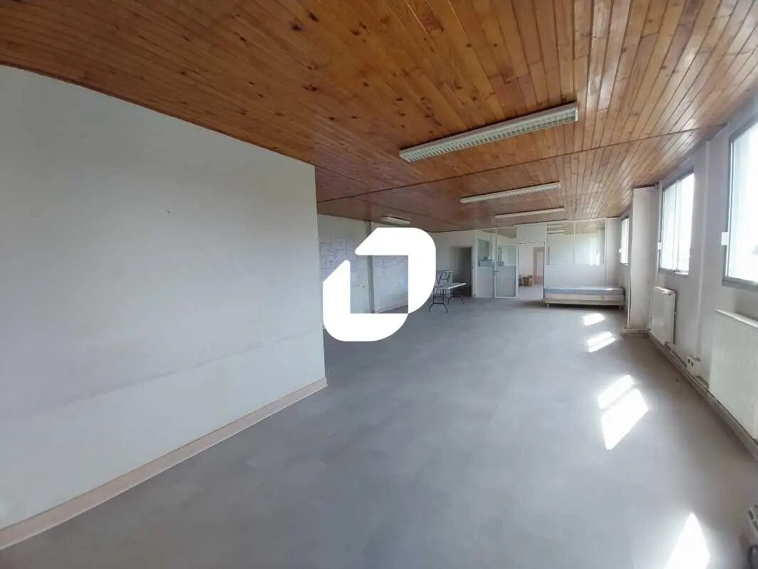 Office in BOISSY-L'AILLERIE for lease Interior Photo- Image 1 of 10