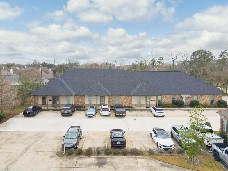 10245 Siegen Ln, Baton Rouge, LA for lease - Primary Photo - Image 1 of 11