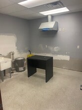 3570 N Woodlawn Blvd, Wichita, KS for lease Interior Photo- Image 1 of 3