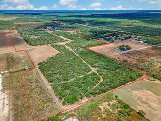 More details for 620 E Hindes, Charlotte, TX - Land for Sale