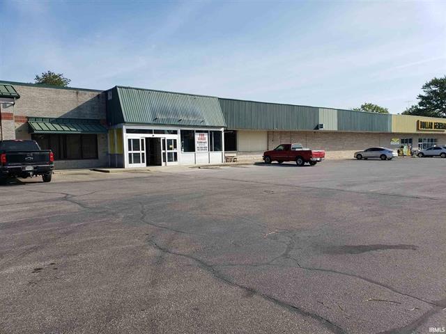 1305 W Main St, Mitchell, IN à louer - Photo du bâtiment - Image 2 de 4