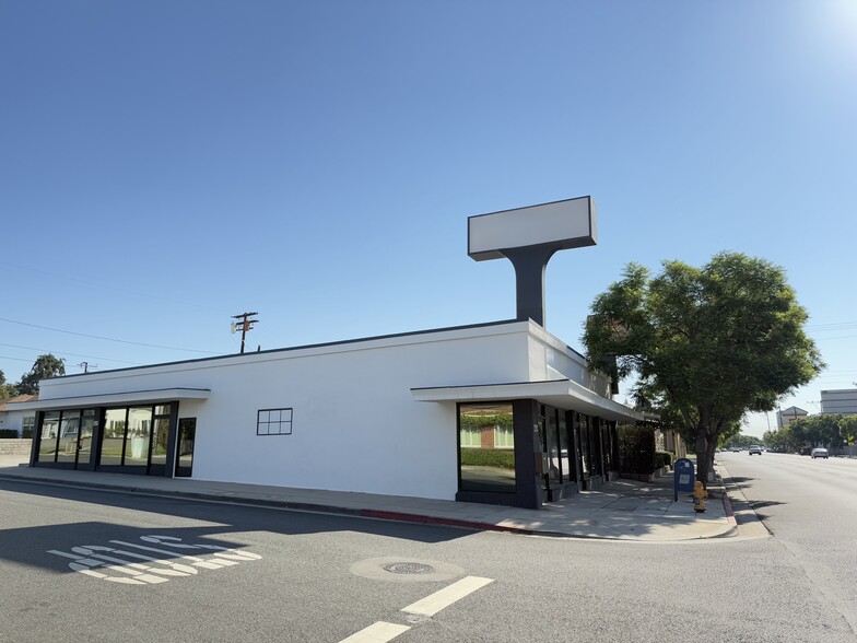 215-219 E Las Tunas Dr, San Gabriel, CA for lease - Building Photo - Image 3 of 15