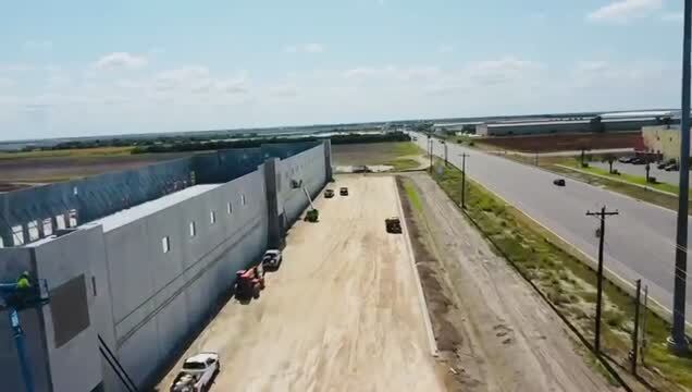 890 Military Highway, Pharr, TX à louer - Vidéo sur l’inscription commerciale - Image 2 de 20