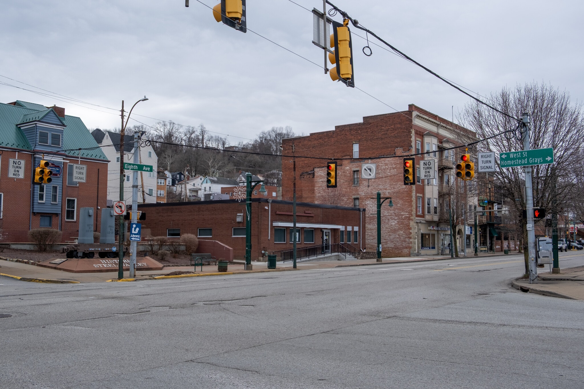 108 W 8th Ave, Homestead, PA à louer Photo intérieure- Image 1 de 8