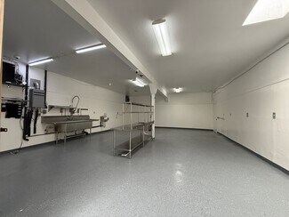 Plus de détails pour 890 7th Ave, San Bruno, CA - Industriel à louer