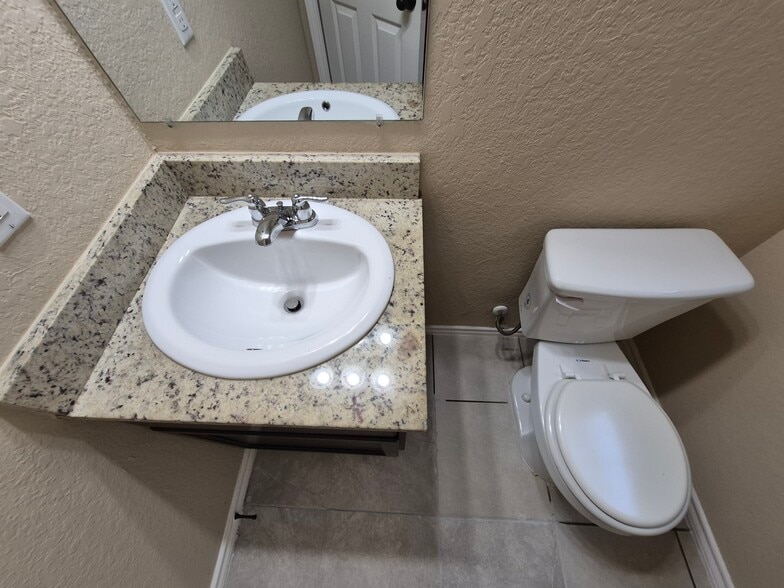 8710 Vista de Nubes, Converse, TX for sale - Building Photo - Image 3 of 37