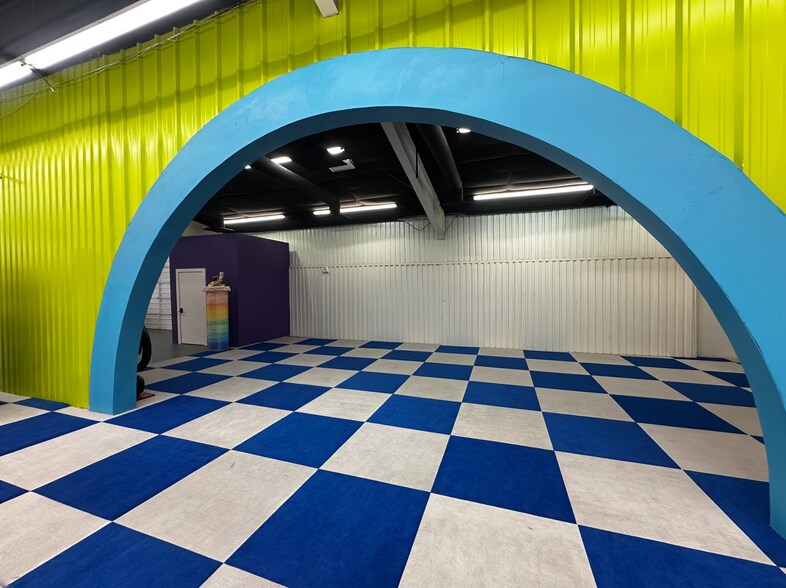 1502 Durham Dr, Houston, TX à louer - Photo du bâtiment - Image 3 de 3