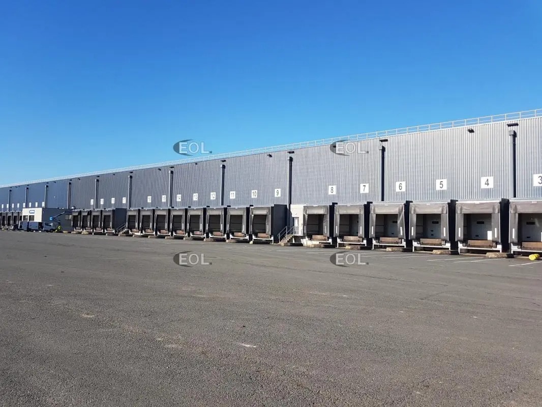 Industriel dans Montceau-les-Mines à louer Photo du bâtiment- Image 1 de 10