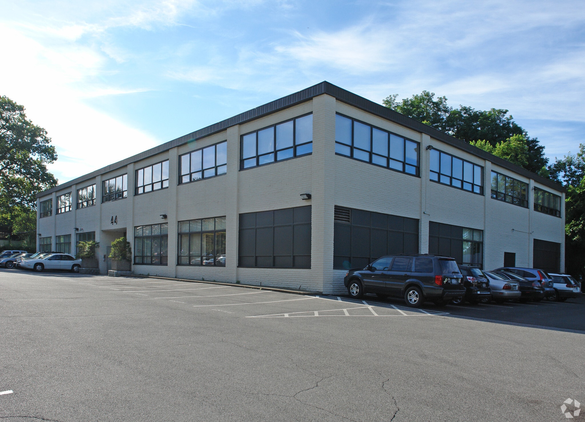 44 Executive Blvd, Elmsford, NY for lease Building Photo- Image 1 of 10