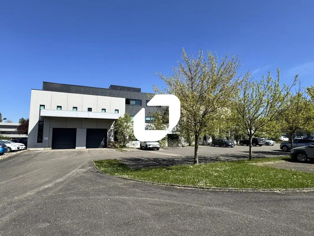 8 Rue Des Hérons, Entzheim for lease Primary Photo- Image 1 of 21