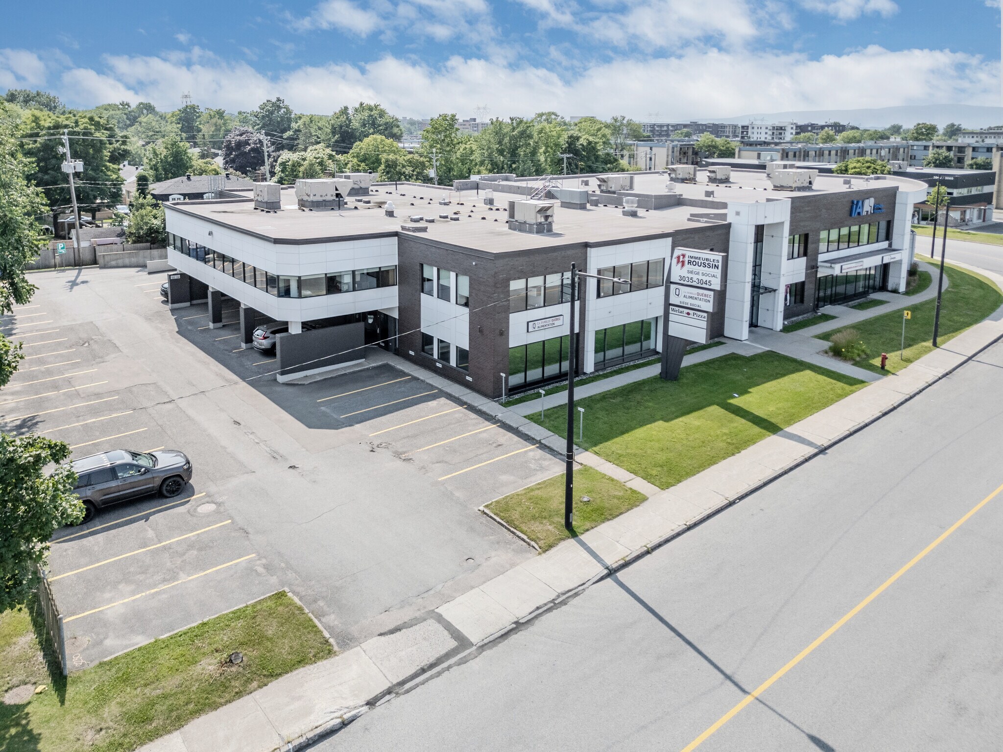 3035 Av Maricourt, Québec, QC for lease Primary Photo- Image 1 of 9