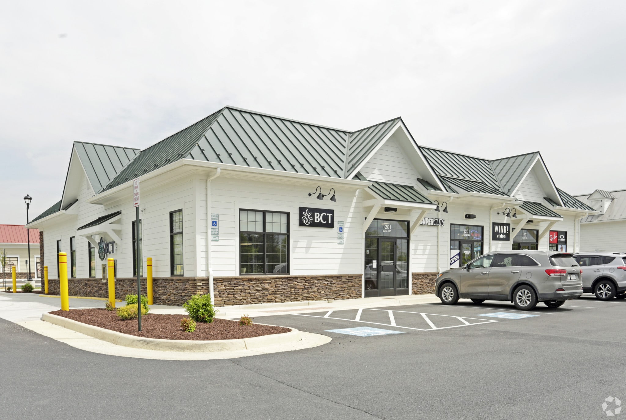 1201 Wolf Rock Dr, Purcellville, VA for lease Primary Photo- Image 1 of 2