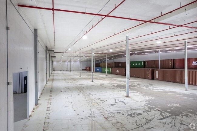 Plus de détails pour 516 John St N, Aylmer, ON - Bureau, Industriel à louer