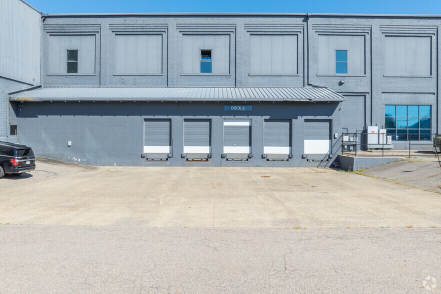 65 Sprague St, Hyde Park, MA à louer - Photo du bâtiment - Image 2 de 7