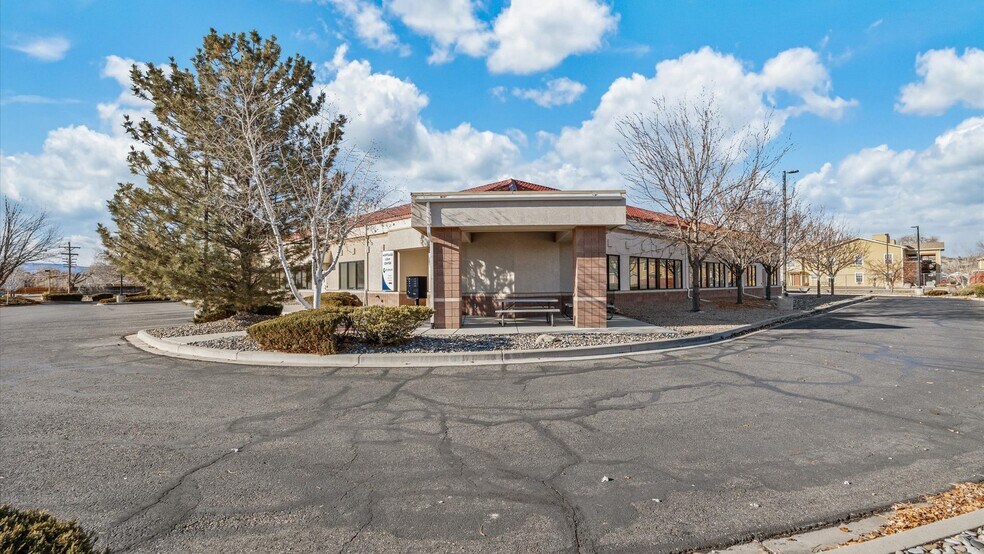 516 28 Rd, Grand Junction, CO à vendre - Photo du bâtiment - Image 1 de 42