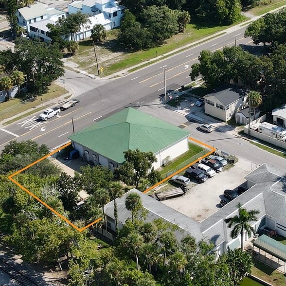 401 George W Engram Blvd, Daytona Beach, FL for sale - Building Photo - Image 2 of 4
