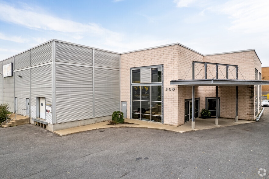 300 Rue De Liège O, Montréal, QC for sale - Building Photo - Image 1 of 1
