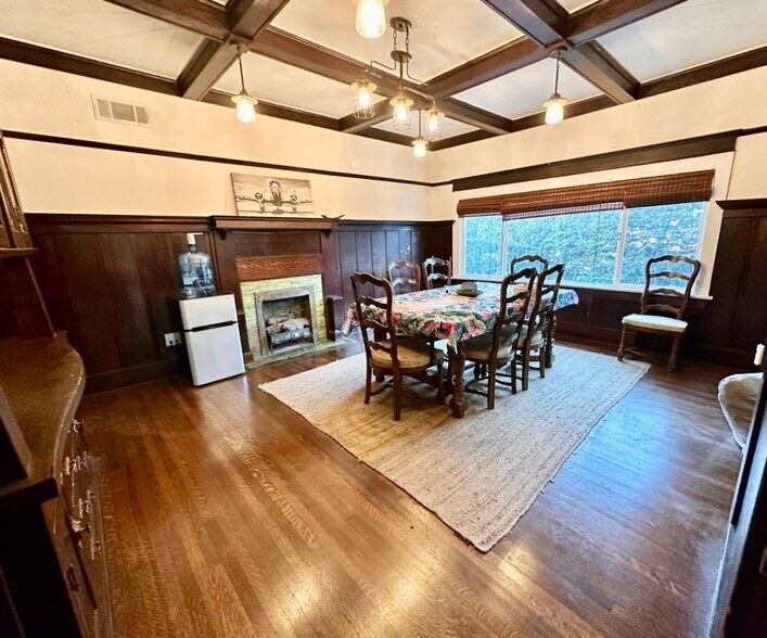 1327 W 35th St, Los Angeles, CA à vendre - Photo du bâtiment - Image 2 de 13
