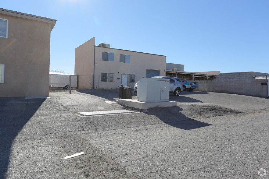 5445 Reflex Dr, Las Vegas, NV for sale - Building Photo - Image 2 of 19