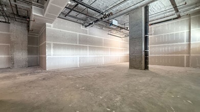 278 Leon Av, Kelowna, BC for lease Interior Photo- Image 1 of 19