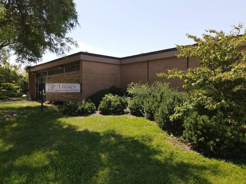 838 S Fisk St, Green Bay, WI for sale - Building Photo - Image 3 of 20