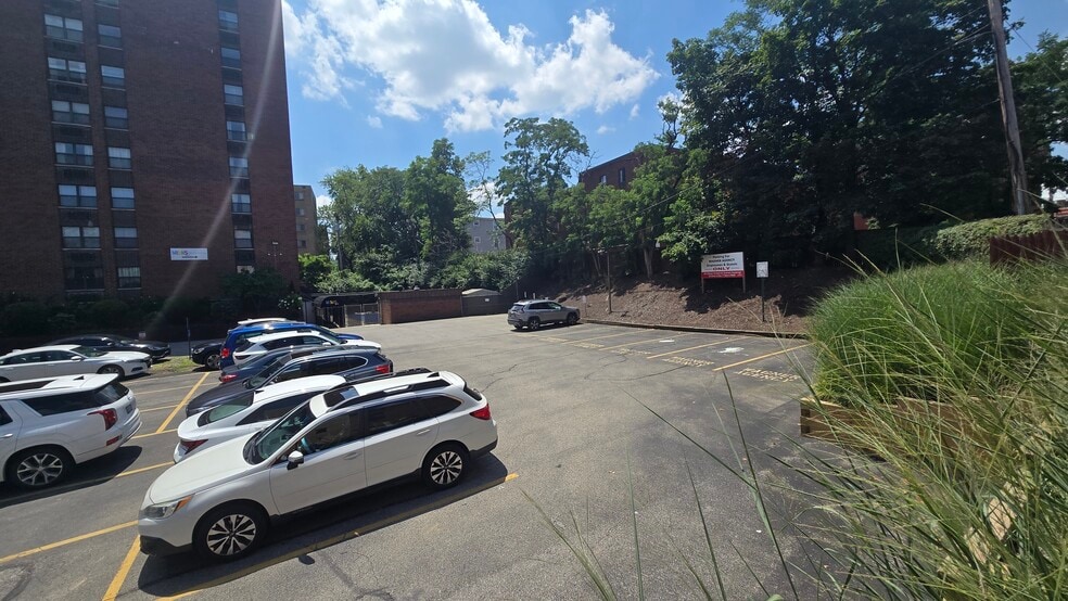 5020 Centre Ave, Pittsburgh, PA for lease - Building Photo - Image 2 of 23