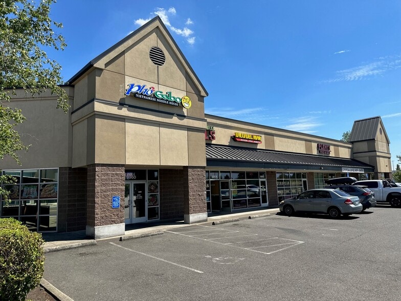9960-9980 SE 82nd Ave, Portland, OR for lease - Building Photo - Image 3 of 3