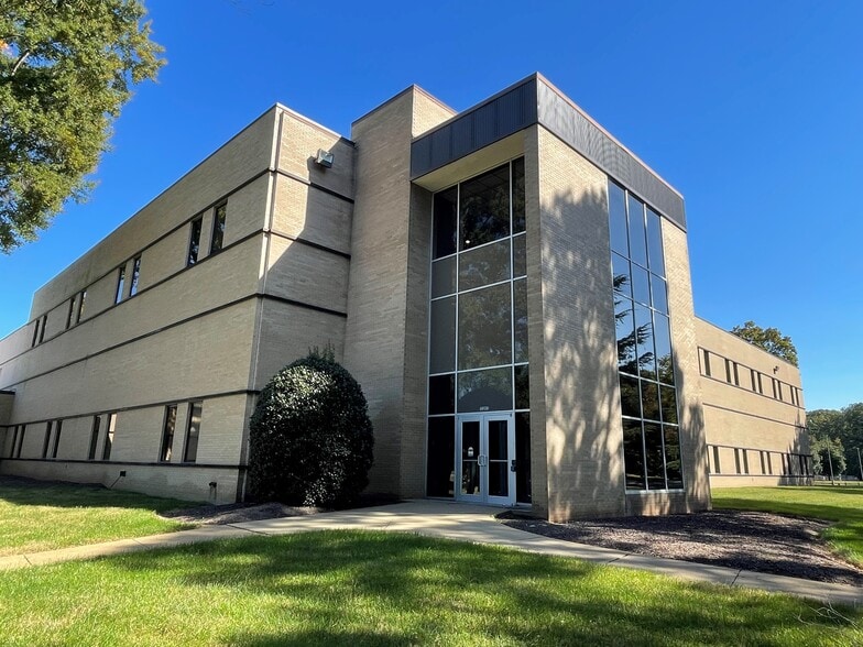 13203 N Enon Church Rd, Chester, VA for lease - Building Photo - Image 1 of 5