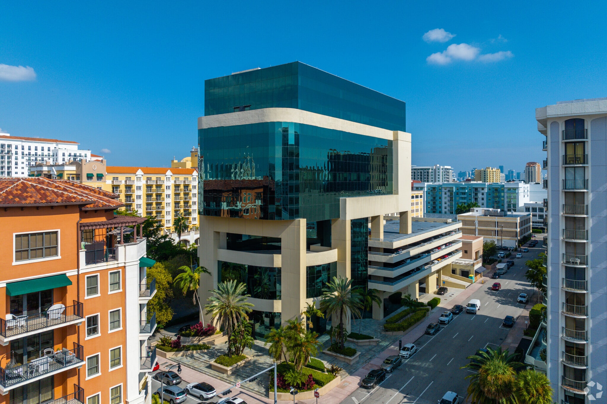 75 Valencia Ave, Coral Gables, FL for lease Primary Photo- Image 1 of 18
