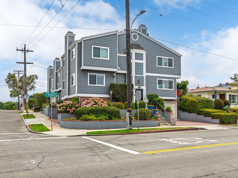 426 E Imperial Ave, El Segundo, CA for sale - Building Photo - Image 1 of 36