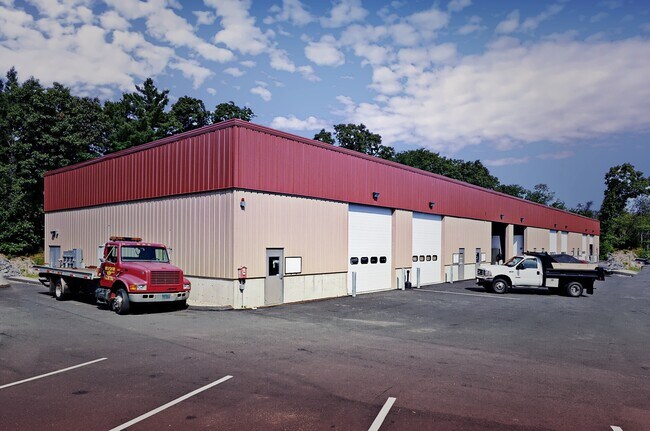 Plus de détails pour 2 Rockview Way, Rockland, MA - Industriel à louer