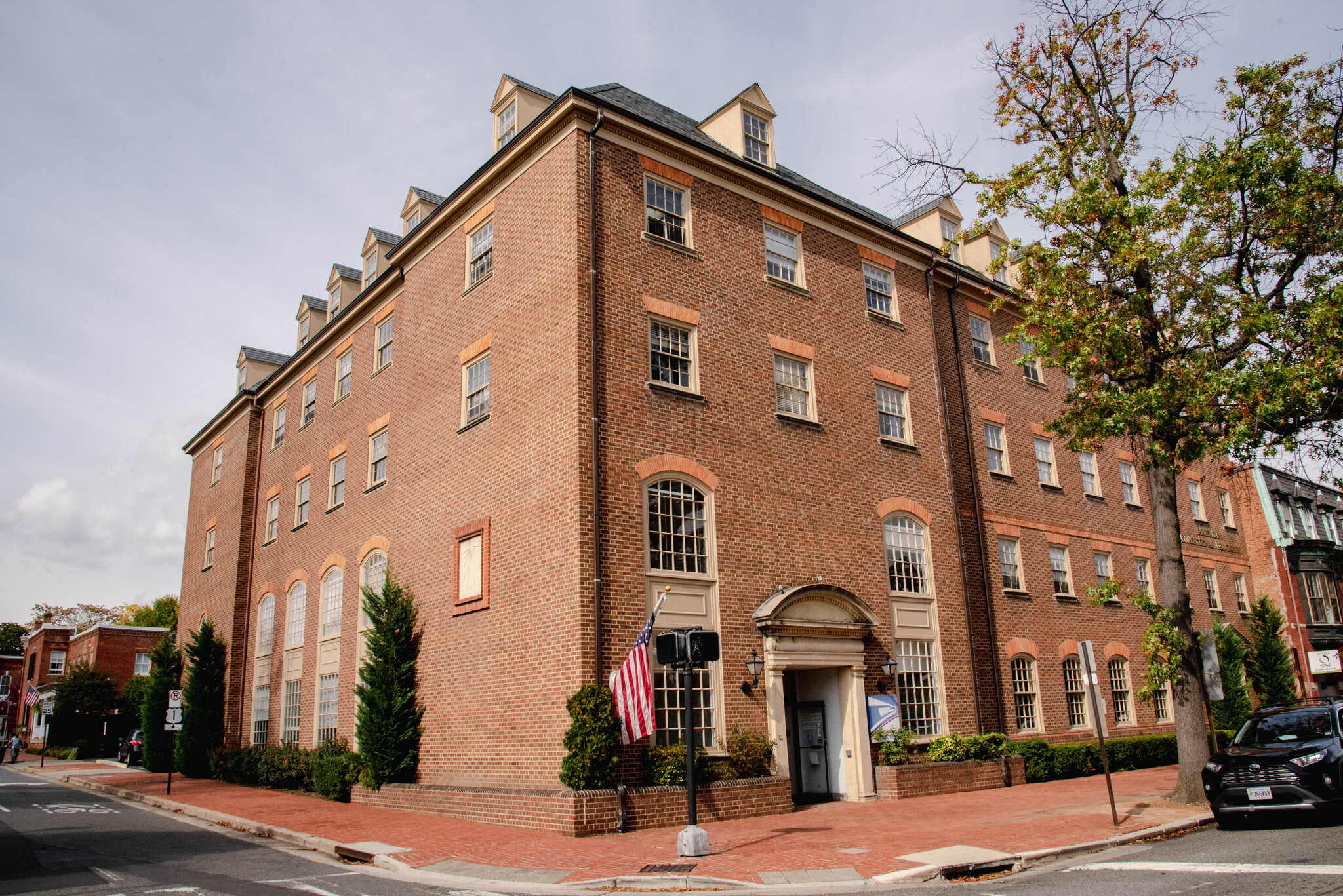 200-206 N Washington St, Alexandria, VA for lease Building Photo- Image 1 of 9