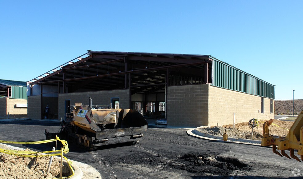 2801 Rowland Rd, Raleigh, NC à louer - Photo du bâtiment - Image 3 de 6