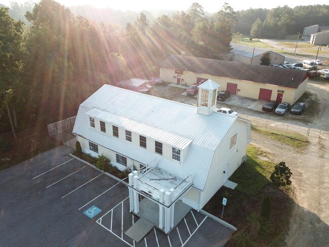 Plus de détails pour 6527 Raeford Rd, Fayetteville, NC - Commerce de détail à vendre