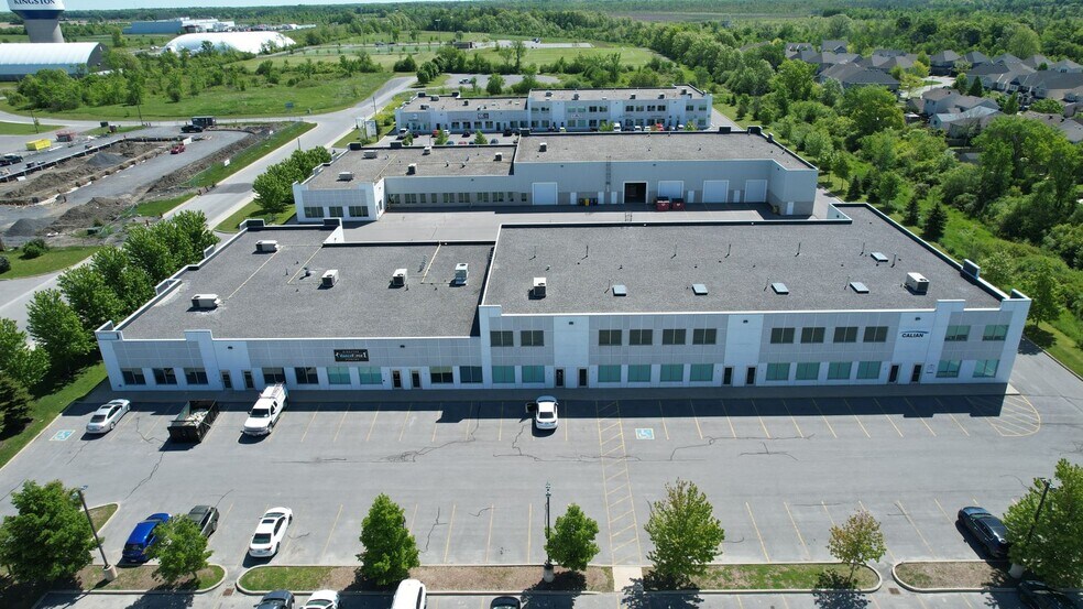 683 Innovation Dr, Kingston, ON for lease - Building Photo - Image 3 of 7