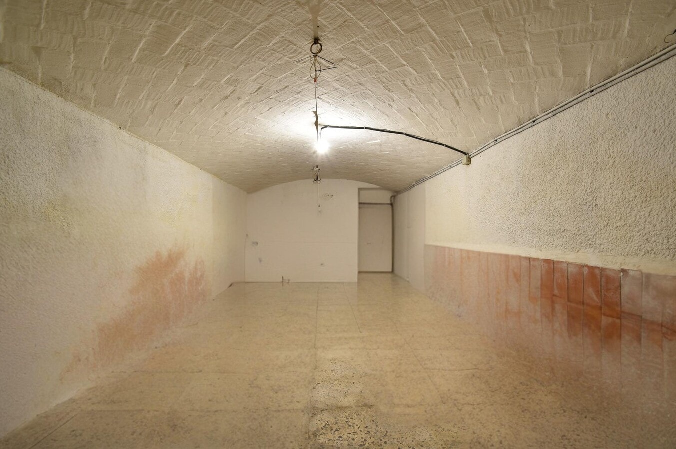 Vilanova i la Geltrú, BAR 08800 - Unit - -  - Interior Photo - Image 2 of 4
