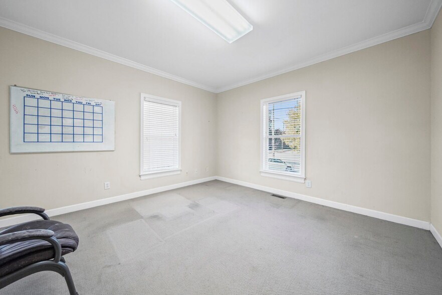 315 Sutherland Ave, Monroe, NC for lease - Building Photo - Image 2 of 12
